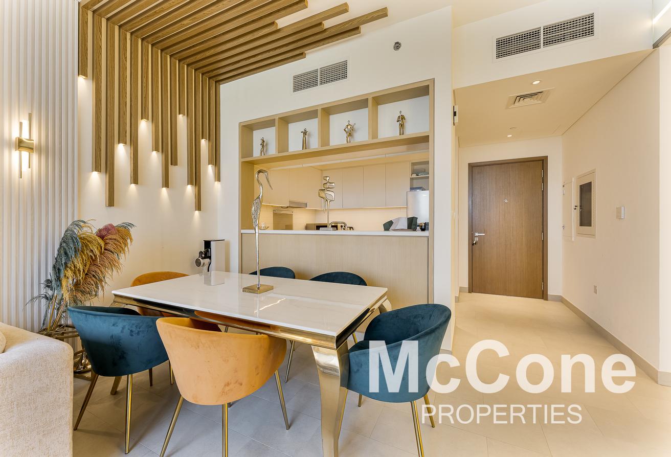 Fully Furnished | Low Floor| Great View photo 4