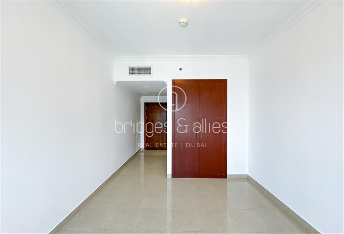 RARE 3BR | PANORAMIC MARINA AND SKYLINE VIEWS photo 18