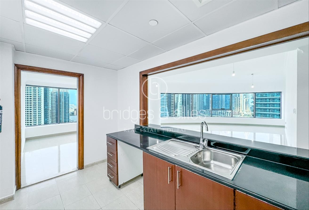 RARE 3BR | PANORAMIC MARINA AND SKYLINE VIEWS photo 6