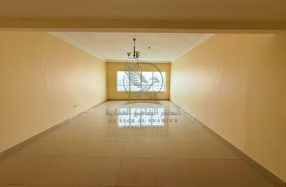 Apartment - 3 - 4 for rent in Al Mamzar - Al Mamzar - Sharjah - Sharjah