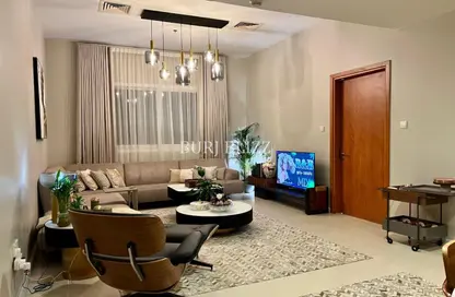 شقة - غرفة نوم - 2 حمامات للايجار في مابل 2 - حدائق الإمارات 2 - قرية جميرا الدائرية - دبي