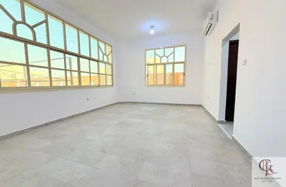 Apartment - 1 Bathroom for rent in Mohamed Bin Zayed Centre - Mohamed Bin Zayed City - Abu Dhabi
