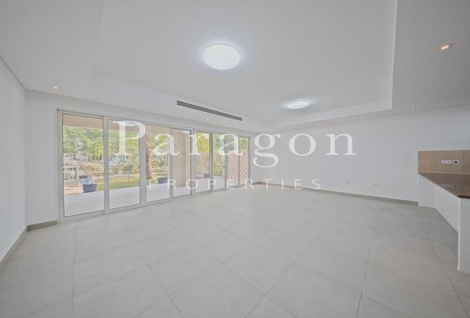 76011953 - Property Image 3