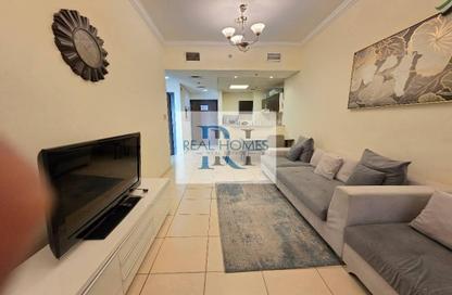 Apartment - 1 - 1 for rent in Mazaya 6 - Queue Point - Liwan - Dubai