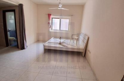 Apartment - Studio - 1 Bathroom for rent in Fire Station Road - Muwaileh - Sharjah Apartment - Studio - 1 Bathroom for rent in Fire Station Road - Muwaileh - Sharjah