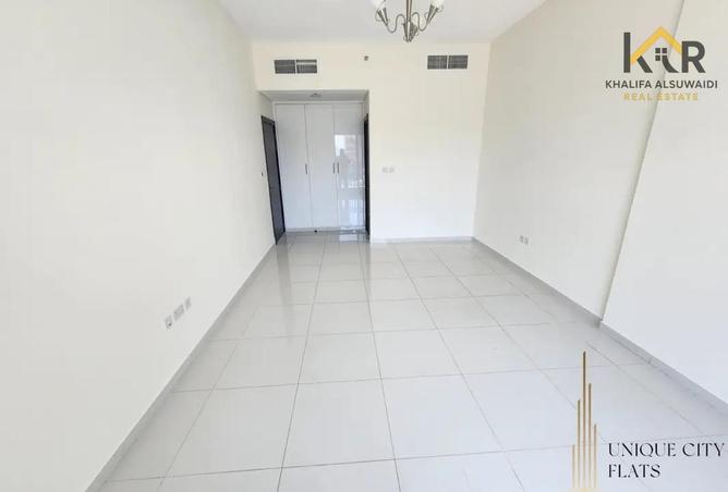 62075662 - Property Image 3