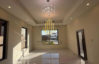 Villa - 5 Bedrooms - 5 Bathrooms for rent in Al Khawaneej 1 - Al Khawaneej - Dubai Villa - 5 Bedrooms - 5 Bathrooms for rent in Al Khawaneej 1 - Al Khawaneej - Dubai