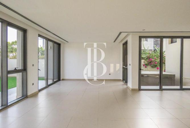 73852067 - Property Image 3