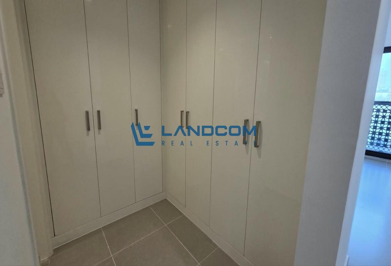 Spacious 2BHK | Near Al Ras Metro Station | 1 Month Free photo 7