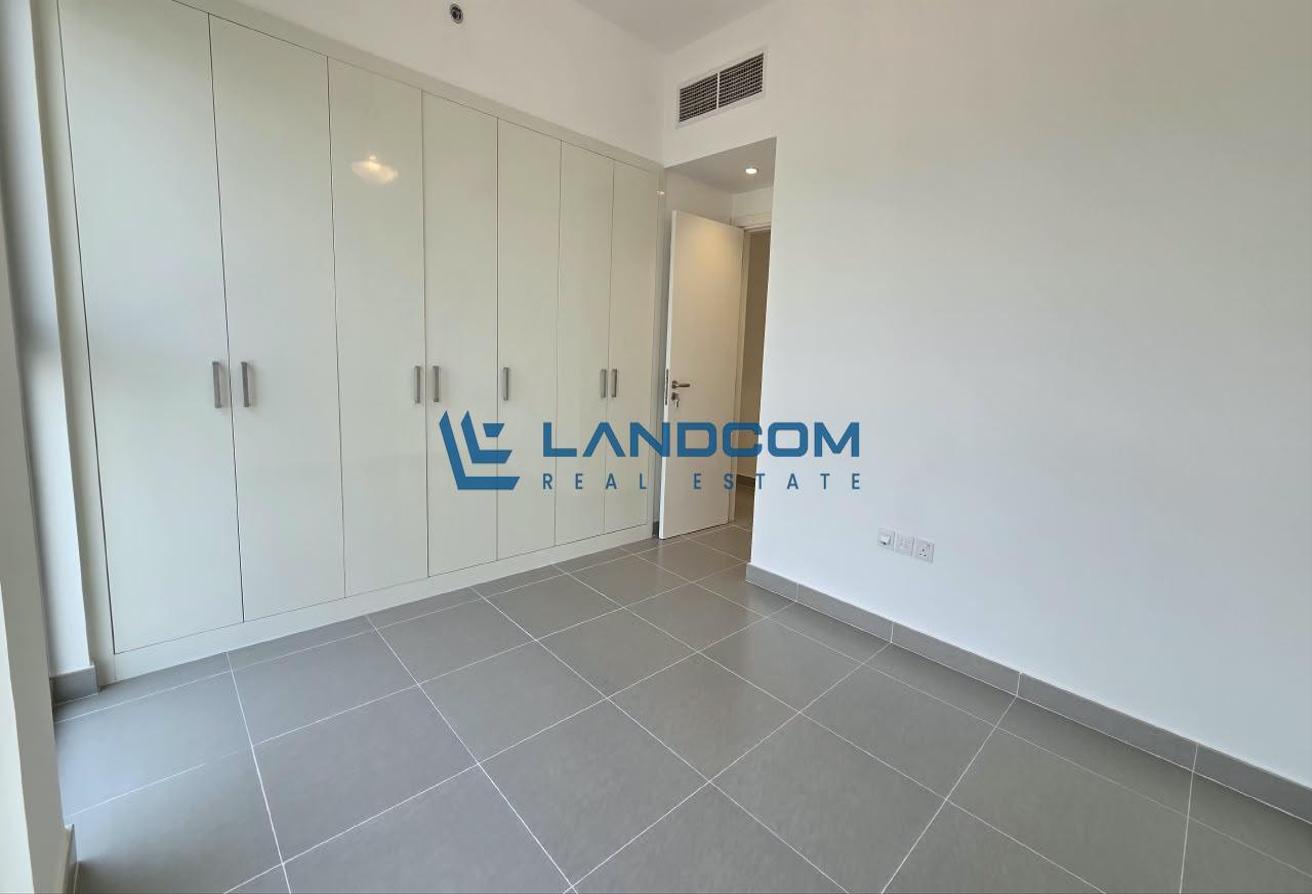 Spacious 2BHK | Near Al Ras Metro Station | 1 Month Free photo 5