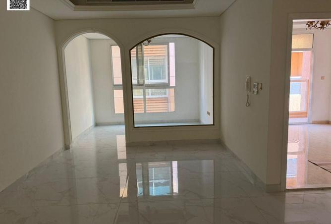 102831145 - Property Image 2