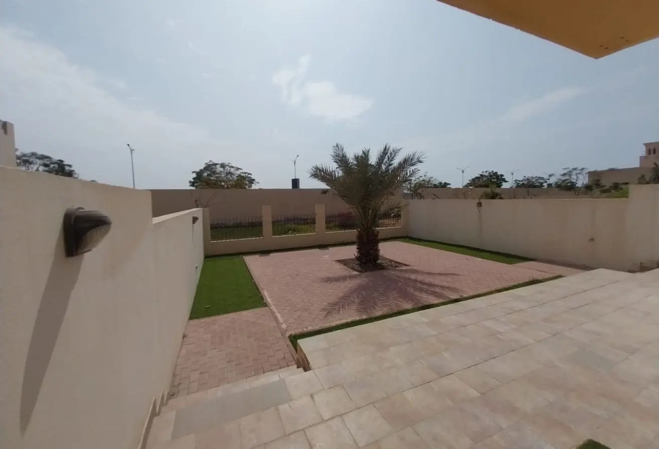 165586942 - Property Main Image