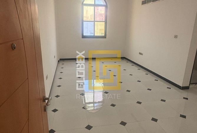 91821947 - Property Image 2