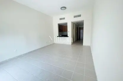 Apartment - 1 Bathroom for rent in Building 196 - Mogul Cluster - Discovery Gardens - Dubai