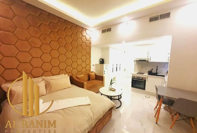 FURNISHED  | PREMIUM AMENITIES | PPRIME LOCATION