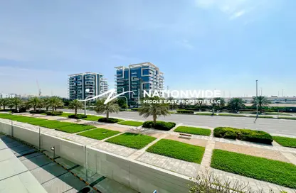 شقة - 2 غرف نوم - 3 حمامات للايجار في الندى 1 - المنيرة - شاطئ الراحة - أبوظبي