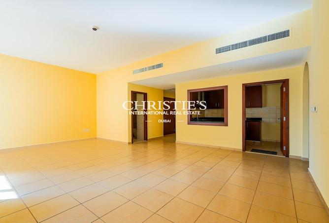 53168388 - Property Image 3