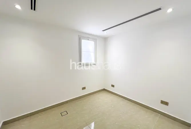 152389631 - Property Image 2