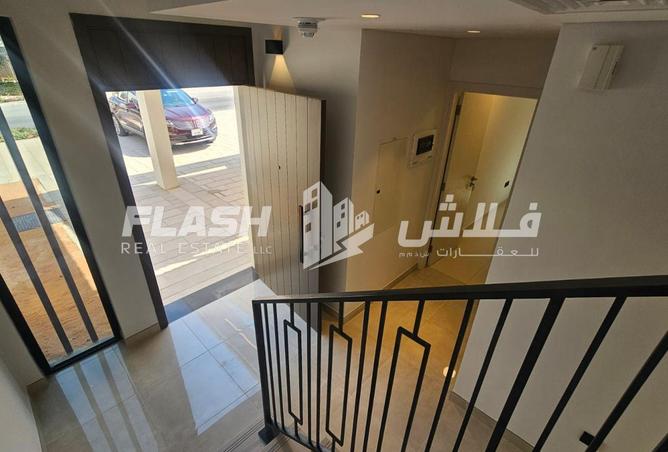 70277395 - صورة العقار 2