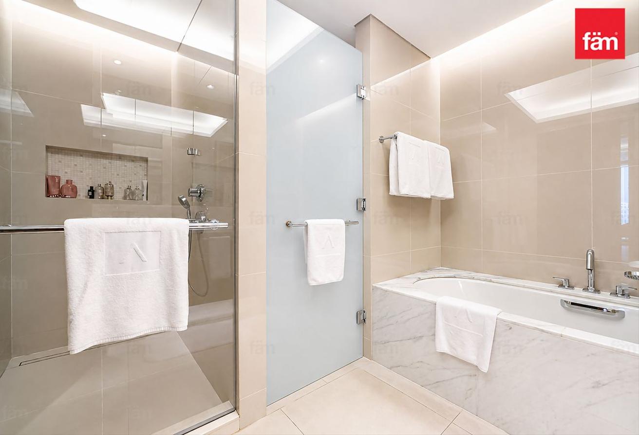 Burj Khalifa View | Fully Furnished | Vacant photo 19