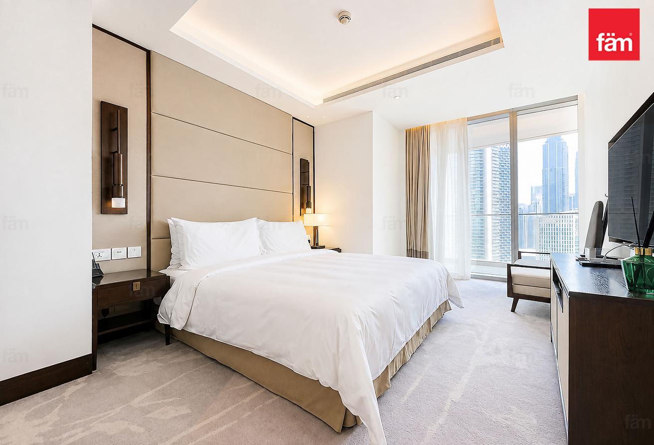 Burj Khalifa View | Fully Furnished | Vacant photo 8