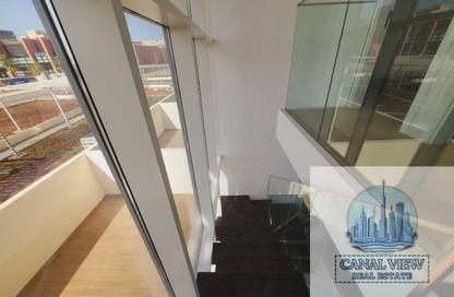 Apartment - 2 - 3 for rent in Oasis 2 - Oasis Residences - Masdar City - Abu Dhabi
