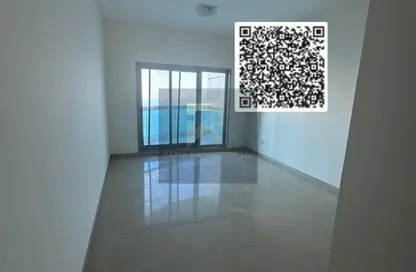 Apartment - 2 Bedrooms - 3 Bathrooms for rent in Corniche Tower - Ajman Corniche Road - Ajman