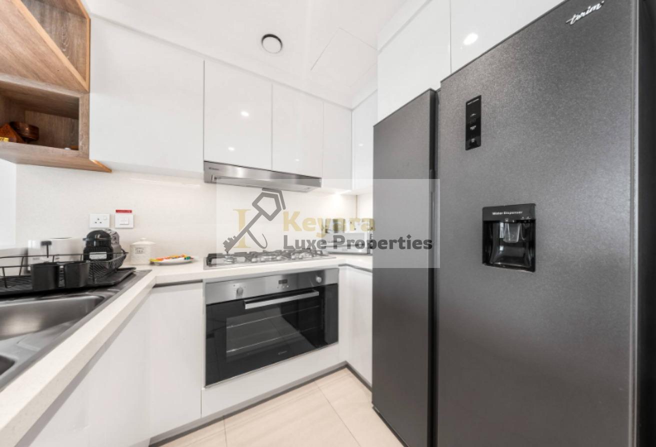 LUXURY LIVING | BURJ KHALIFA VIEW | VACANT photo 5