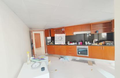 Apartment - 3 Bedrooms - 2 Bathrooms for rent in Golden Sands 1 - Al Mankhool - Bur Dubai - Dubai