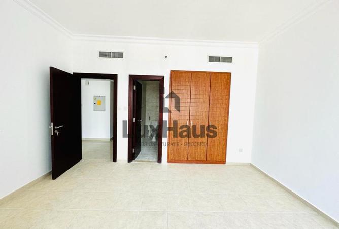 105988456 - Property Image 3