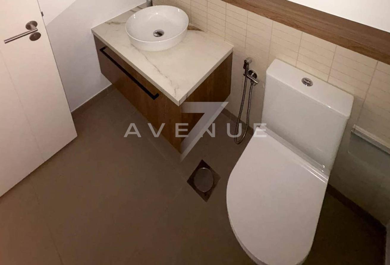 Multiple Cheques | Well Maintained | Vacant photo 15