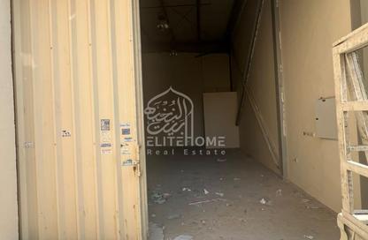 Warehouse - Studio for rent in Al Sajaa Industrial - Al Sajaa - Sharjah