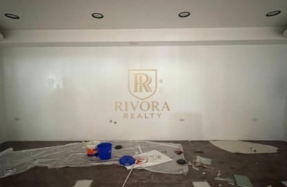 Shop - Studio for rent in Warba Center - Al Muraqqabat - Deira - Dubai
