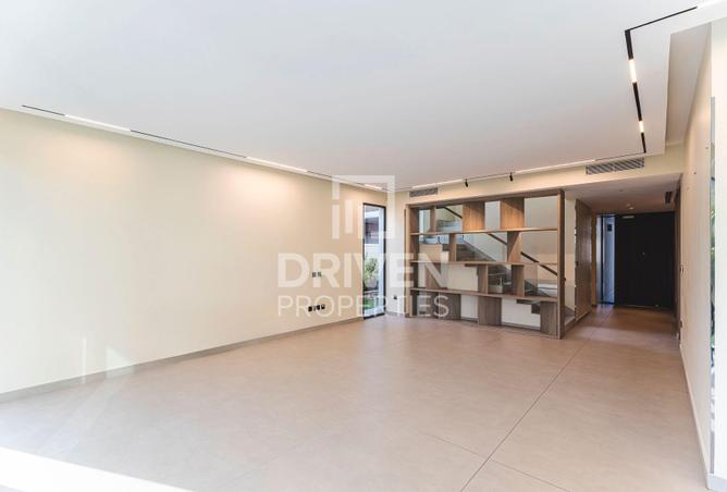 107750084 - Property Image 3