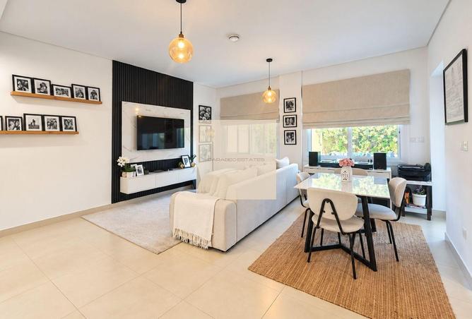 3-bed townhouse in Casa Dora · Unfurnished — photo 2