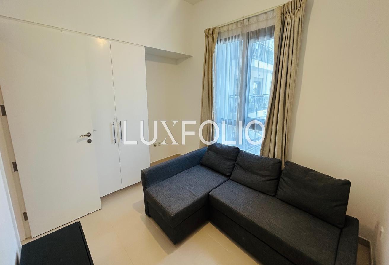 Pool View | Vacant | Semi-Furnished photo 8