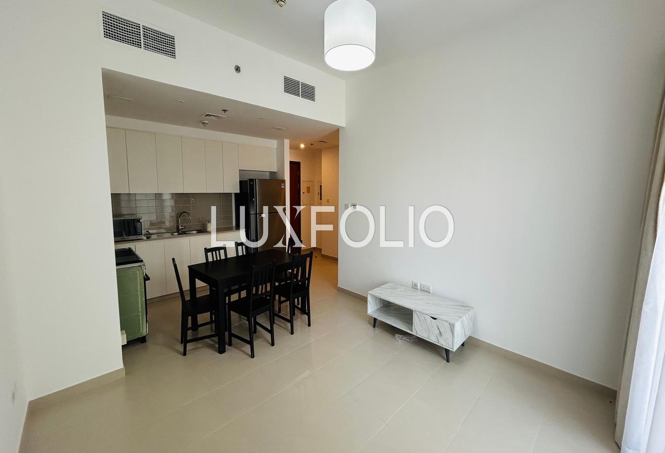 Pool View | Vacant | Semi-Furnished photo 4