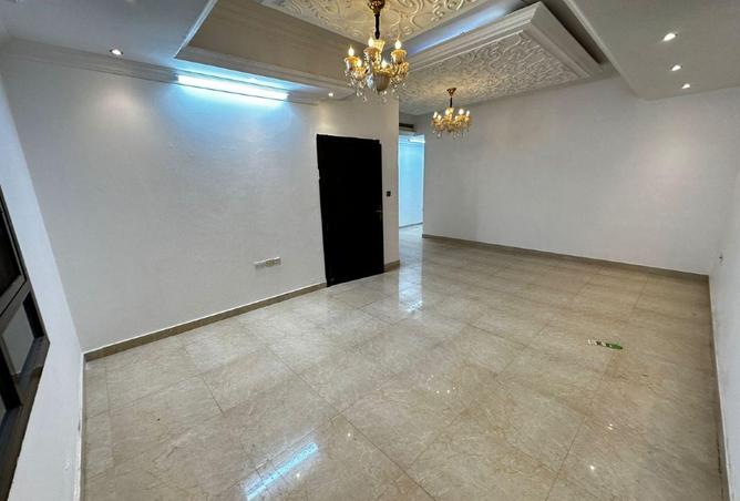 71121268 - Property Image 2