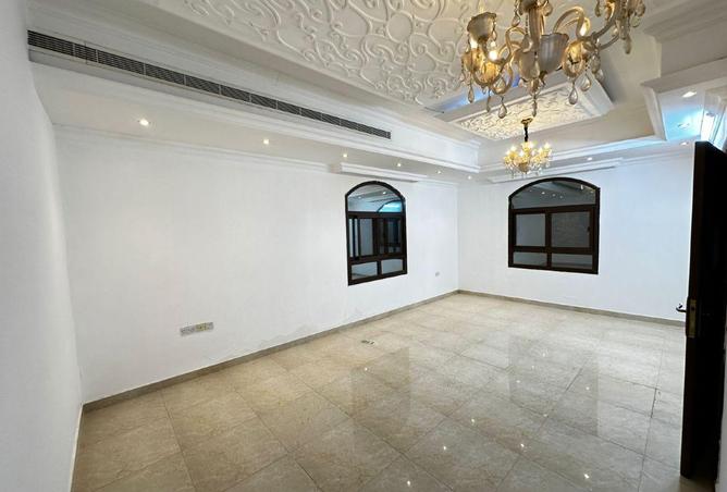 71121268 - Property Main Image