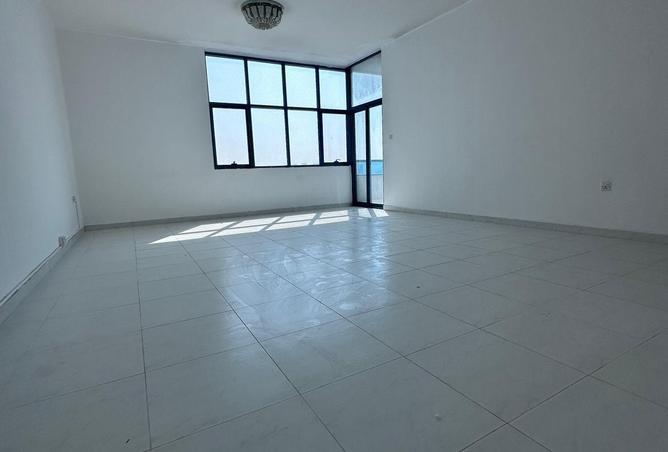 102836955 - Property Image 2