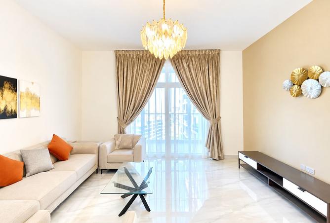 Fully Furnished| High-End Finish| Multiple Cheques photo 2