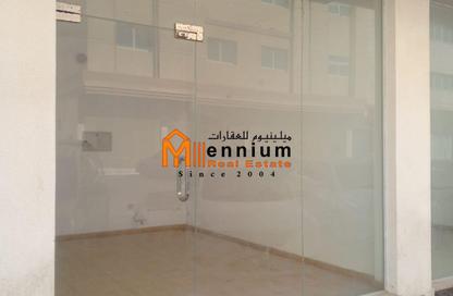 Shop - Studio - 1 Bathroom for rent in Muweileh Community - Muwaileh Commercial - Sharjah