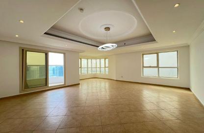 Apartment - 3 Bedrooms - 4 Bathrooms for rent in Al Khan Lagoon Tower - Al Khan Lagoon - Al Khan - Sharjah