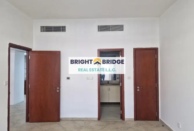 162318438 - Property Image 2