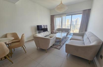Apartment - 2 Bedrooms - 2 Bathrooms for rent in Burj Royale - Downtown Dubai - Dubai