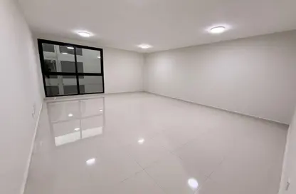 Villa - 4 Bedrooms - 6 Bathrooms for rent in Al Aweer 1 - Al Aweer - Dubai