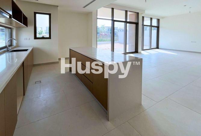 73111087 - Property Image 3