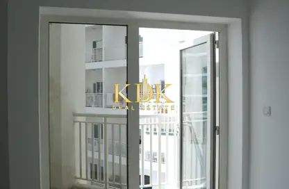 Apartment - Studio - 1 Bathroom for rent in Noora Residence - District 10 - Jumeirah Village Circle - Dubai