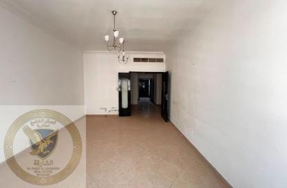 Apartment - 2 Bedrooms - 2 Bathrooms for rent in New Al Taawun Road - Al Taawun - Sharjah