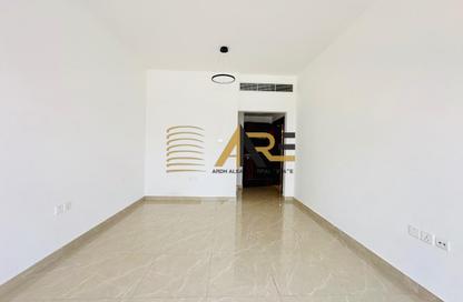 Apartment - 2 Bedrooms - 3 Bathrooms for rent in Hoshi 2 - Hoshi - Al Badie - Sharjah